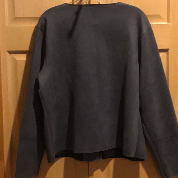 Christopher & Banks Gray Blazer - Picture 5 of 6